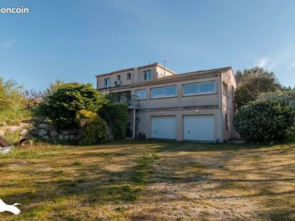 Villa 6 pièces 142 m²