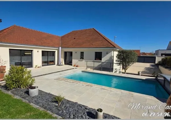 Villa plain-pied 145 m² - Piscine à Creney-près-Troyes