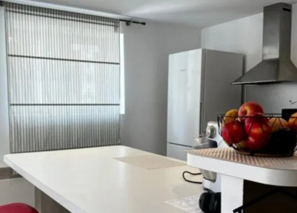 T3 MEUBLÉ — BIARRITZ QUARTIER DES HALLES | Bail annuel