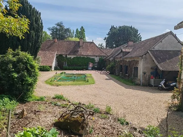 Maison de plain-pied 7 pièces 243 m²