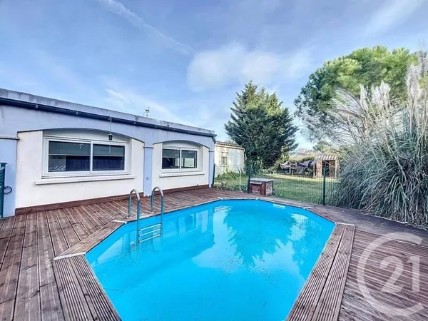 Maison de plain-pied 4 pièces 167 m²