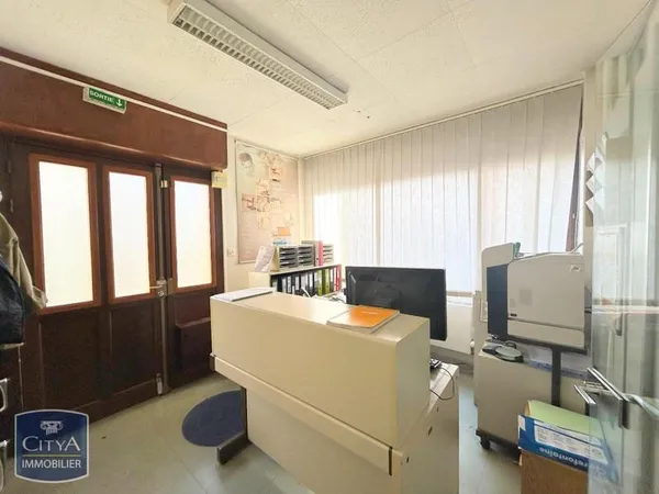 Local professionnel 118 m²