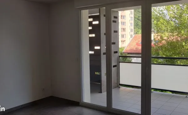 T2 44 m², cellier 2.58 m²,balcon 6.25m² exposé sud