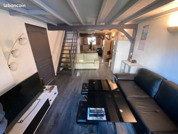 Location charmante dépendance de 41 m2 (bords de Marne)