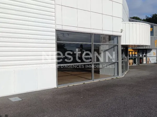 Local commercial Vannes 490 m2