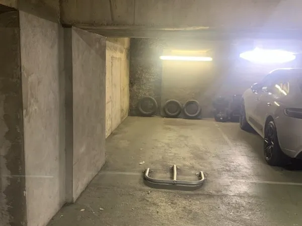 Loue parking
