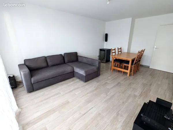 Appartement T3, dernier étage avec ascenseur et parking