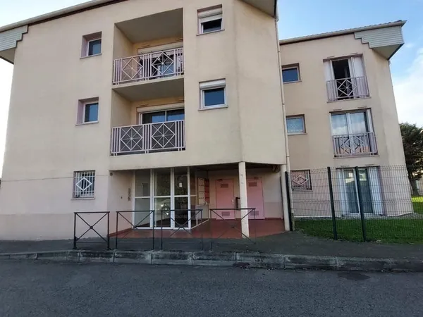 Lardenne-Purpan : T1 Avec Parking Et Cellier