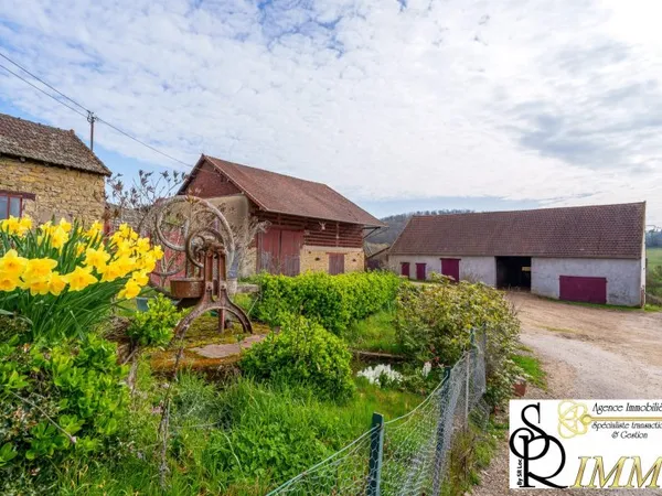 Propriété agricole avec maison, bâtiments et 47 ha