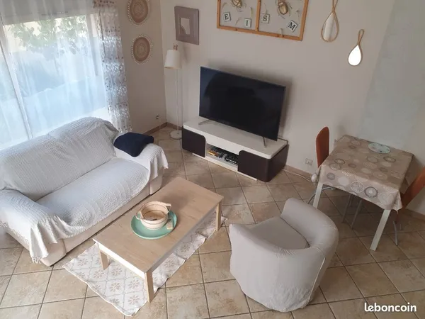 Maison dans propriété calme