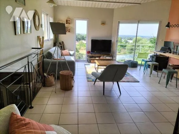 Maison 9 pièces 181 m²