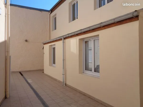 Arras centre. F3 duplex de 43 m2 au prix de 540+25 de charges