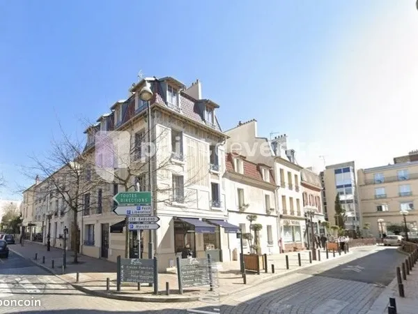 Commerce chaussure/cuir 45 m²