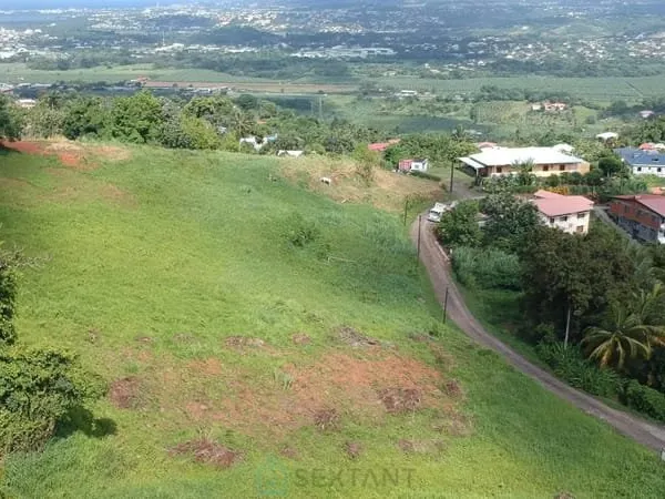 Terrain de 478m² à Roche Carrée Lamentin