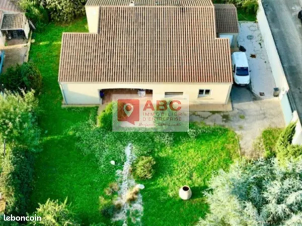 BUREAUX 160 m² CAISSARGUES