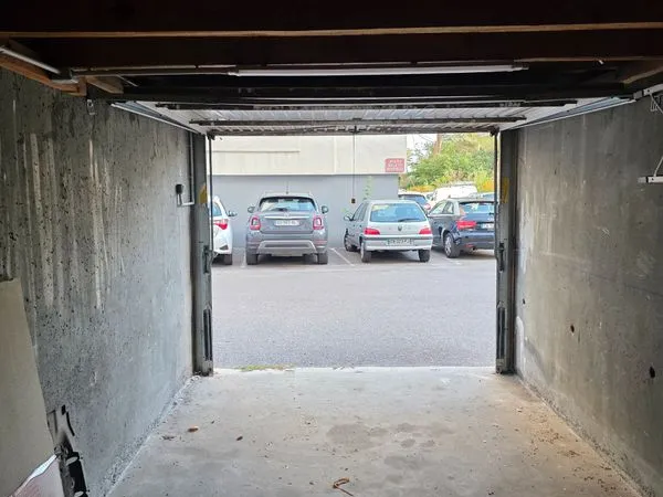 Vende un garage