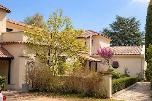 Maison 12 pièces 392 m²