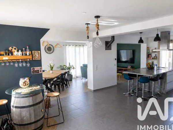 Maison 7 pièces 136 m²