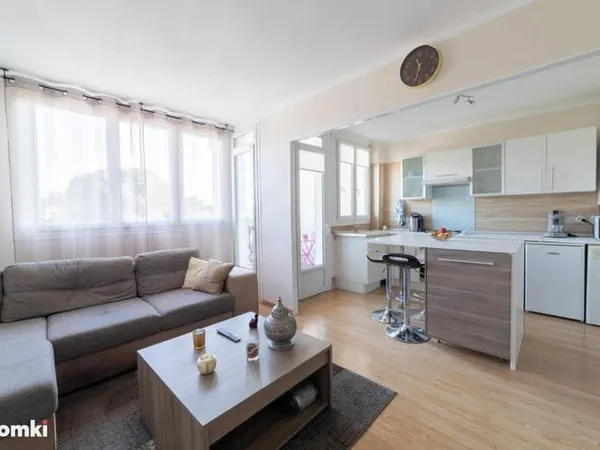 Appartement T3 de 59 m2 à Montpellier 34070, Rue des Bleuets