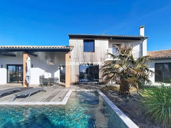 Maison 6 pièces 192 m²