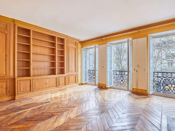 Paris VIème - Appartement de réception Boulevard Saint-Germain