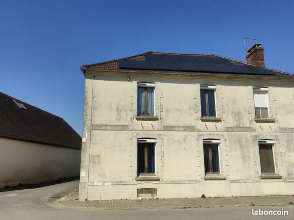 Maison 8 pièces 229 m²