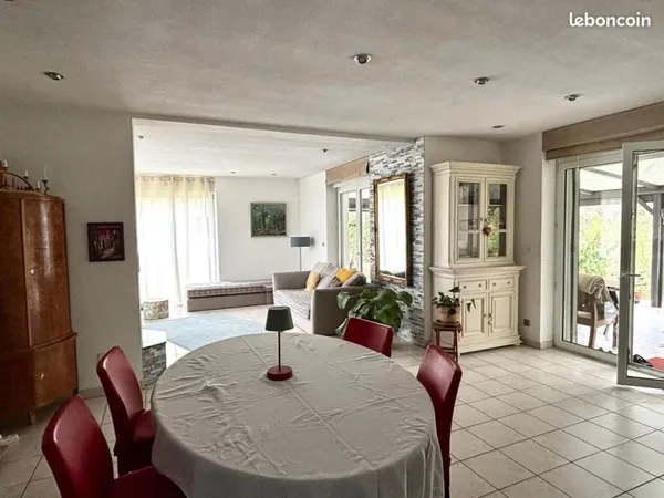 Maison individuelle 190 m2 , 7 pièces
