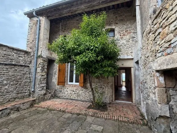 Maison 3 pièces 140 m²