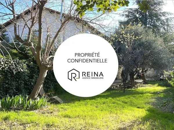 Maison 6 pièces 219 m²