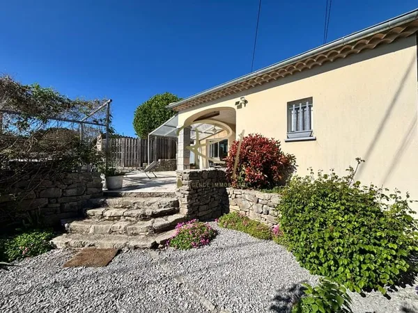 À Vendre Ensemble Immobilier de Caractère Sud Ardèche
