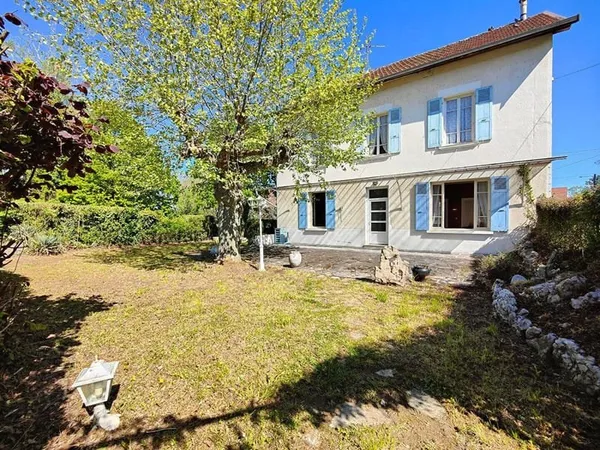 Maison 8 pièces 173 m²