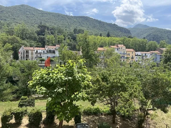 Appartement studio 32,50m2 + garage avec cellier + cave