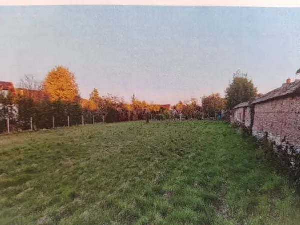 Terrain 1000 m²