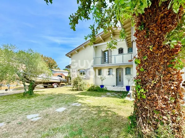 Maison familiale aux beaux volumes à La Teste-de-Buch