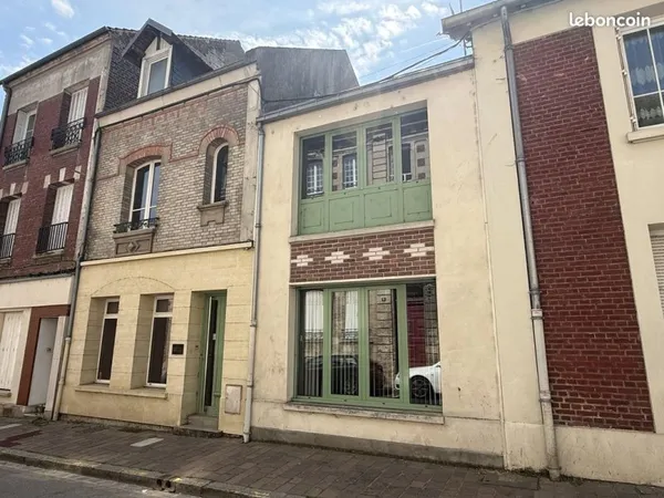 Bureaux commerciaux à vendre | Centre-ville de Noyon | Potentiel de développement
