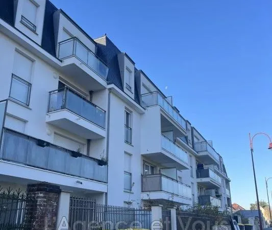Appartement T3 de 66m2 - Balcon- Parkings