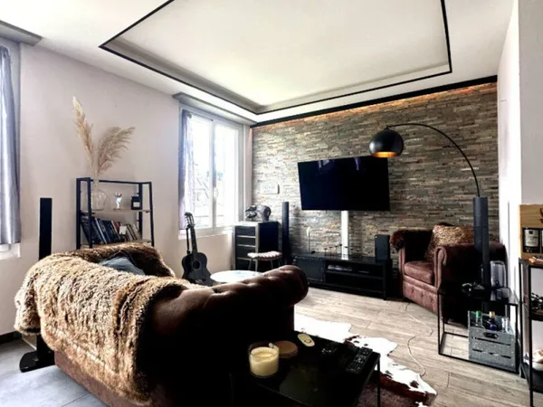 EXCLUSIVITÉ - A VENDRE - QUARTIER DES REMPARTS - APPARTEMENT 3 PIÈCES 60M2 - JARDIN PRIVATIF
