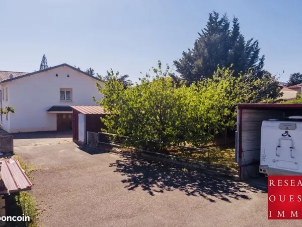 Maison 5 pièces 140 m²
