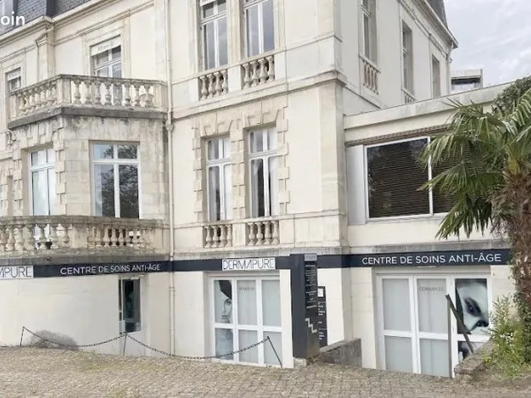 Local 130 m² Pau