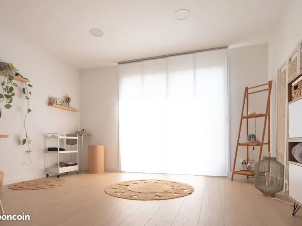 Cabinet partagé 1 à 3 jours/ semaine 20 m2 Le Taillan Centre