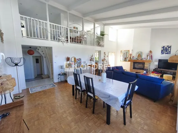 Maison 6 pièces 141 m²