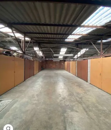 Box de stockage 14 m²