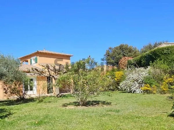 Villa 4 pièces 111 m²