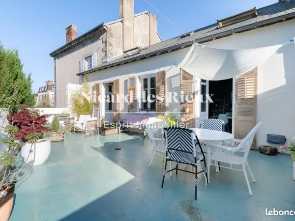 Maison de ville 7 pièces 230 m²