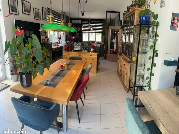 Trés bel appartement dans maison individuel 118 m2