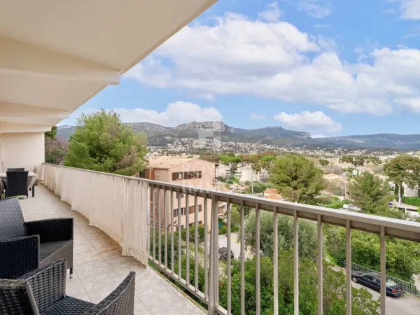 T4 avec balcon et vue dégagée