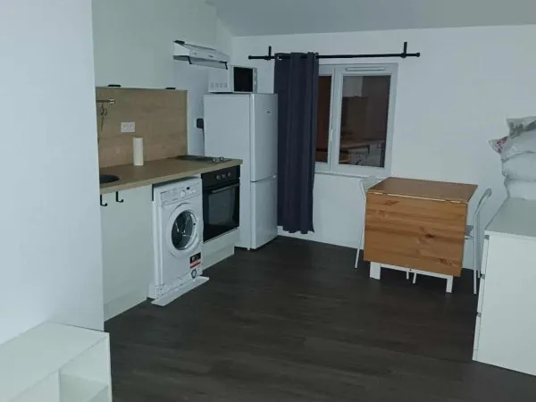 Studio 1 pièce 23 m²
