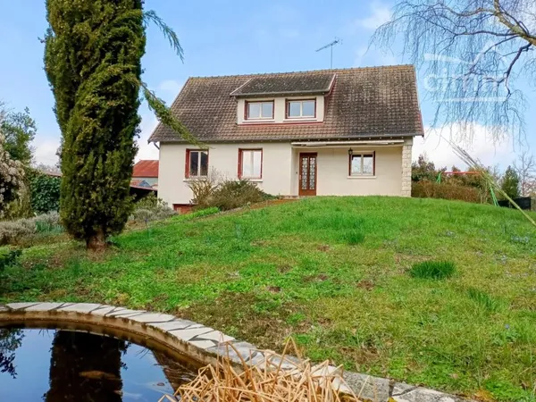 A Vendre à Sassay, Maison de 115 m², 4 chambres + 1 bureau