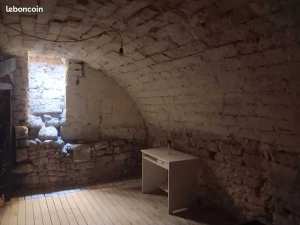 Cave pour stockage