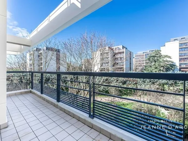 Versailles - Quartier Montreuil - 2 pièce 53,19 m² - 3e étage du bâtiment C - Terrasse et Balcon - S